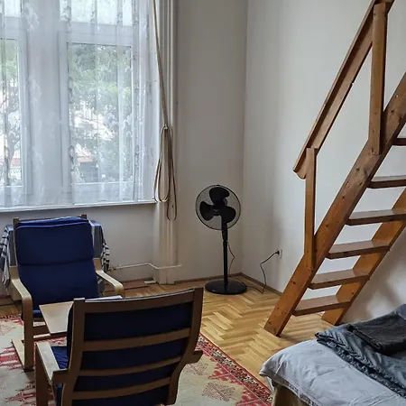 H4 * Budapest